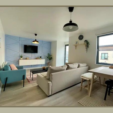 Family Friendly Maritime Apartment Σουόνσι Εξωτερικό φωτογραφία